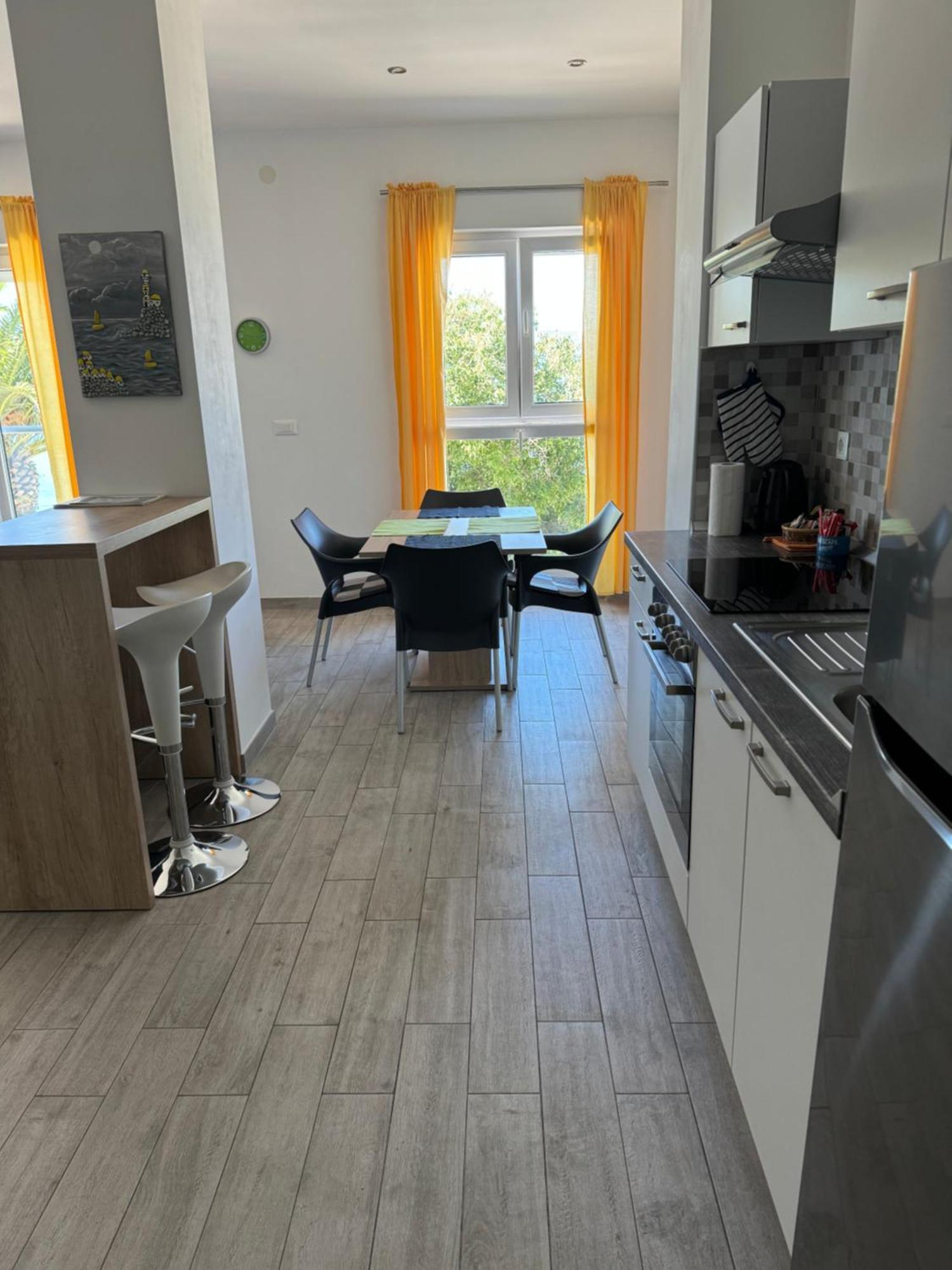 Oki Apartment Gradac  Bagian luar foto