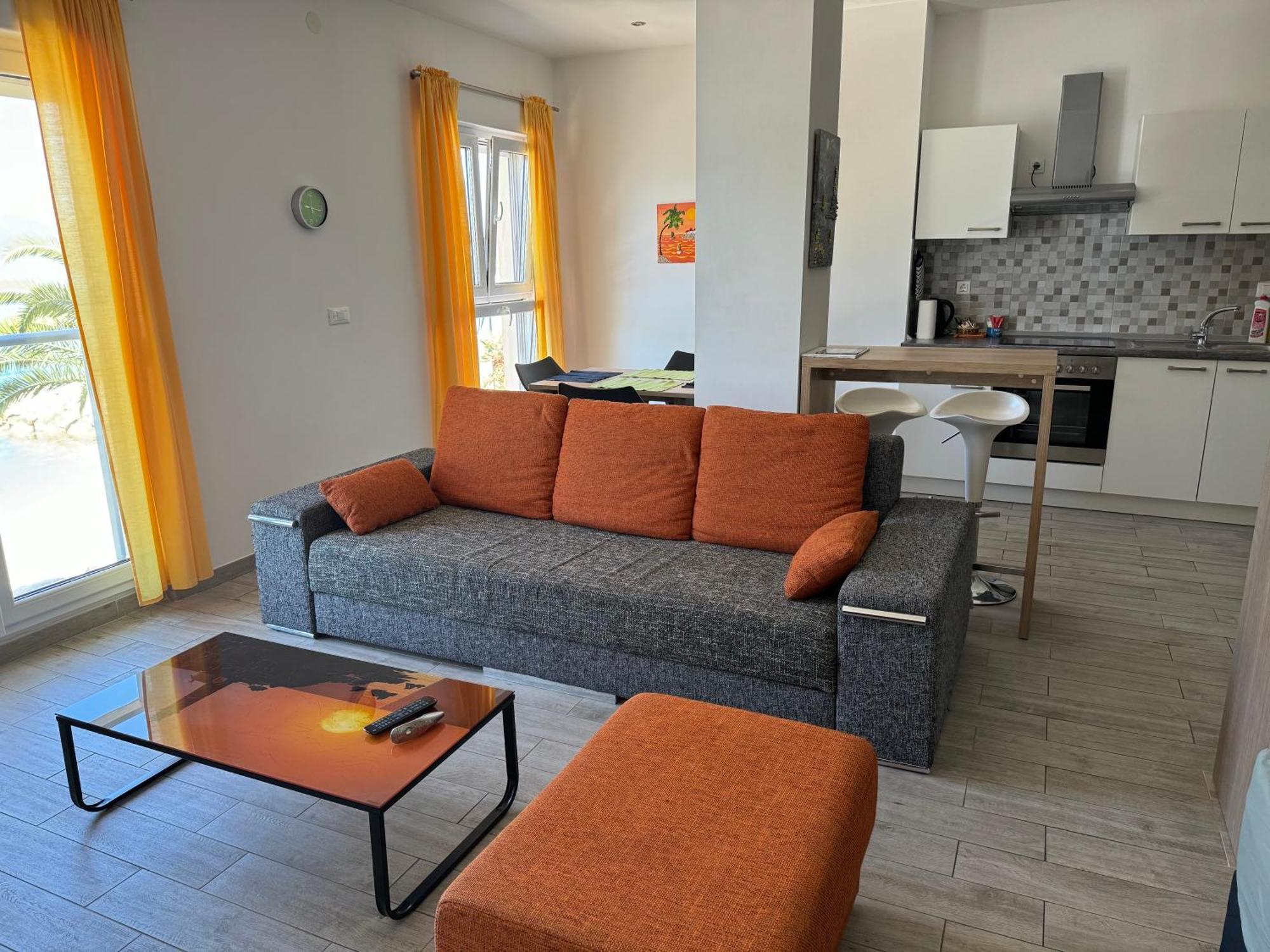Oki Apartment Gradac  Bagian luar foto